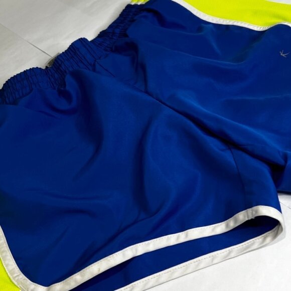 Danskin Now running shorts Size 4-6 - Picture 1 of 5